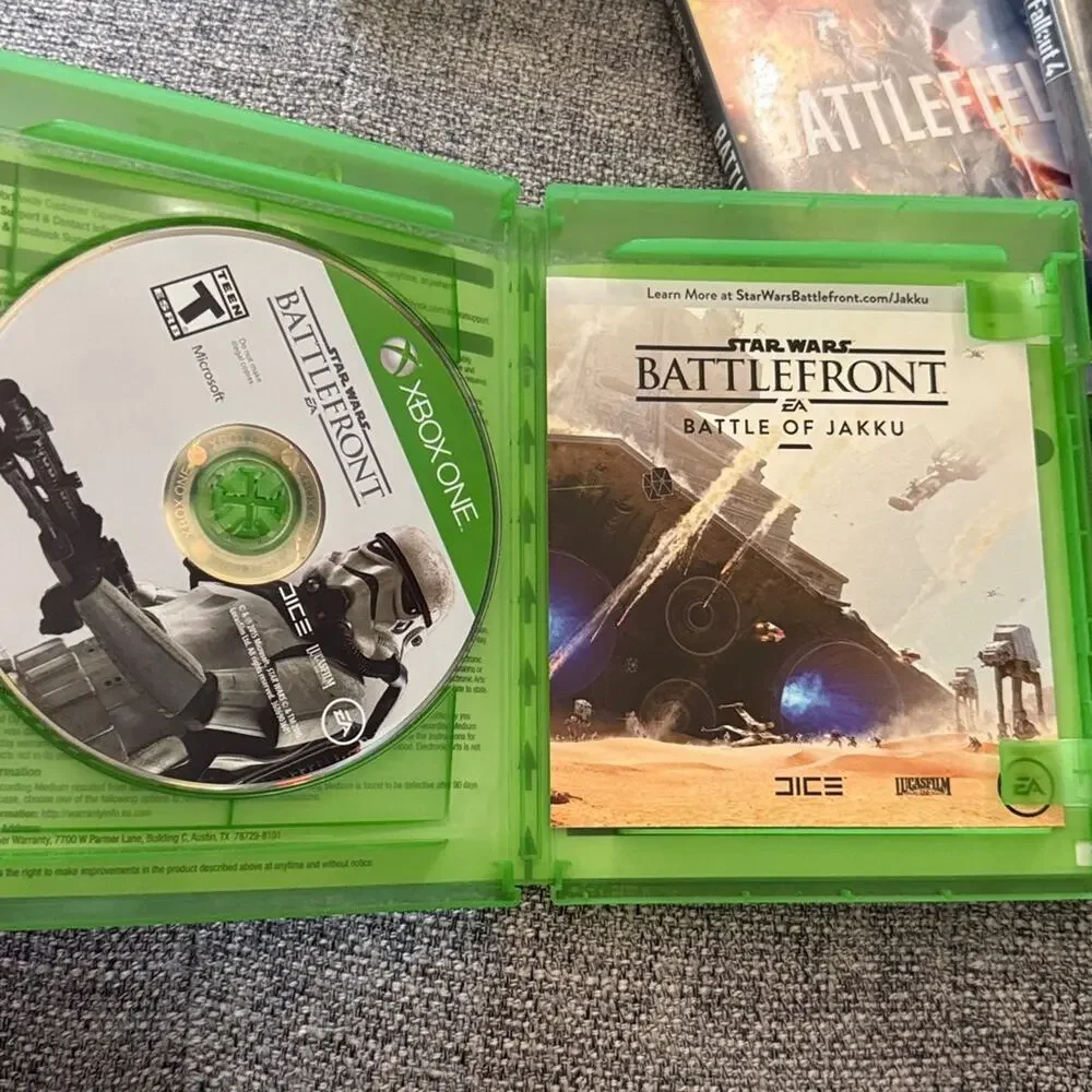 X box 1 game bundle call of duty, fallout 4, battle front, battlefield 1, 7days